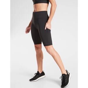 Athleta NWT Women's Black Ultimate Stash 9" Bike Short W/ Side Pockets Size XL